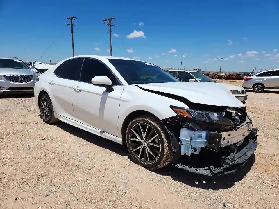 4T1G11AK0MU526219 2021 TOYOTA CAMRY-3