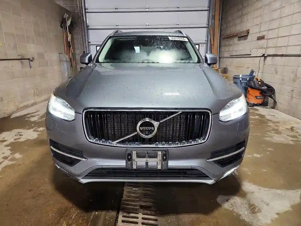 YV4A22PK2H1119690 2017 VOLVO XC90-4