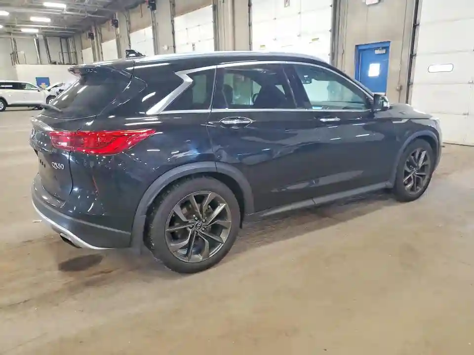 3PCAJ5M32KF101225 2019 INFINITI QX50-2