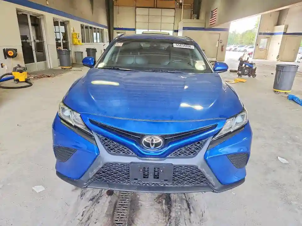 4T1B11HKXJU022398 2018 TOYOTA CAMRY-4