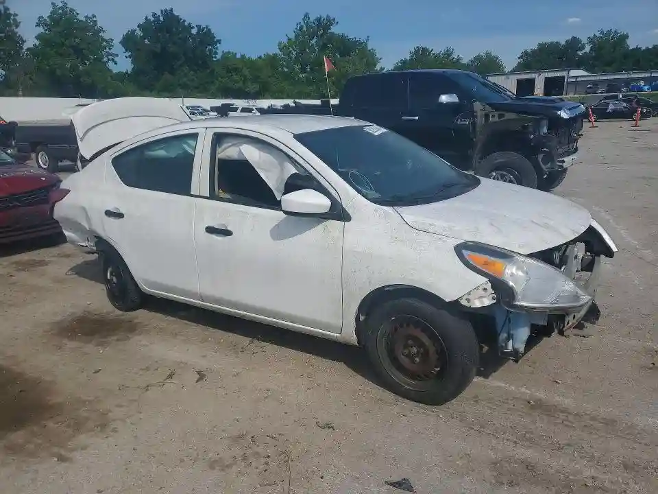 3N1CN7AP3HL856218 2017 NISSAN VERSA-3
