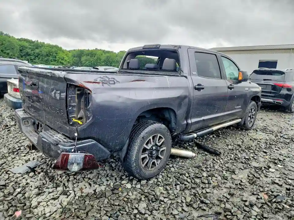 5TFDY5F18GX526482 2016 TOYOTA TUNDRA-2