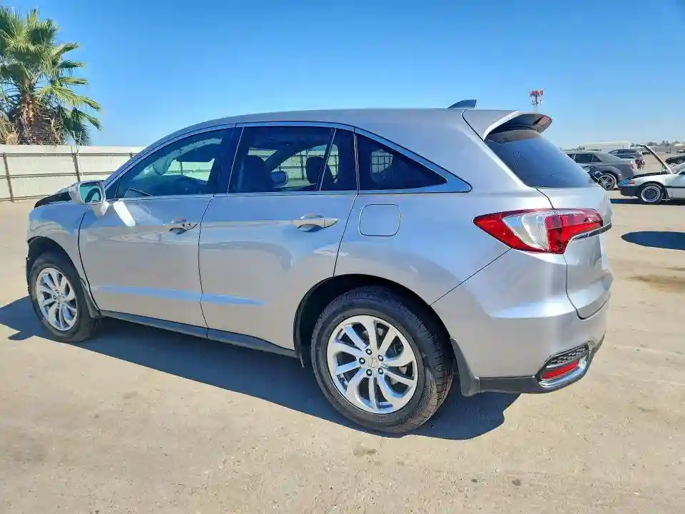5J8TB3H38JL011384 2018 ACURA RDX-1