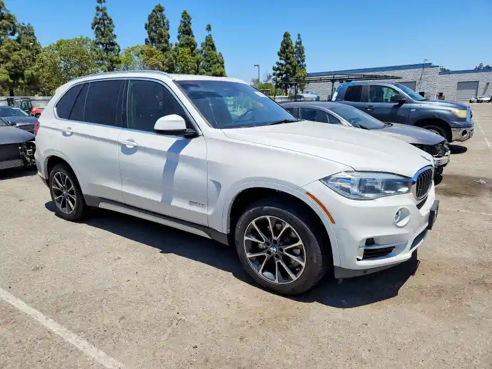 5UXKR2C5XJ0X10069 2018 BMW X5-3