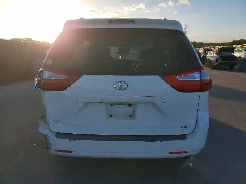 5TDKK3DC3FS611879 2015 TOYOTA SIENNA-5