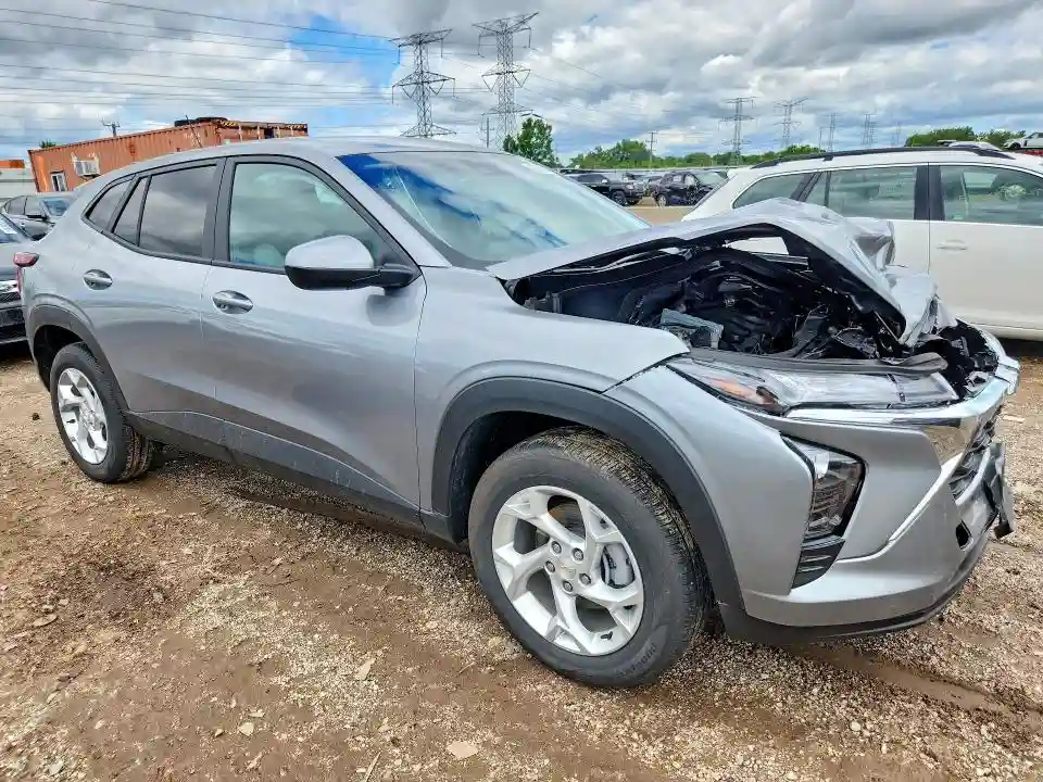 KL77LFEP8TC029342 2026 CHEVROLET TRAX-3