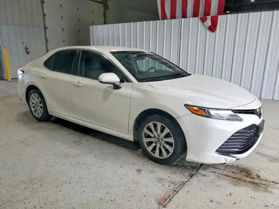 JTNB11HK8J3033406 2018 TOYOTA CAMRY-3