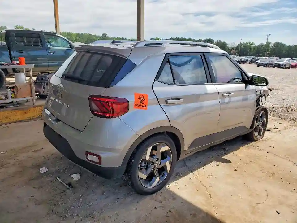 KMHRC8A36TU428122 2026 HYUNDAI VENUE-2