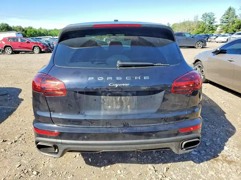 WP1AA2A2XJKA00931 2018 PORSCHE CAYENNE-5