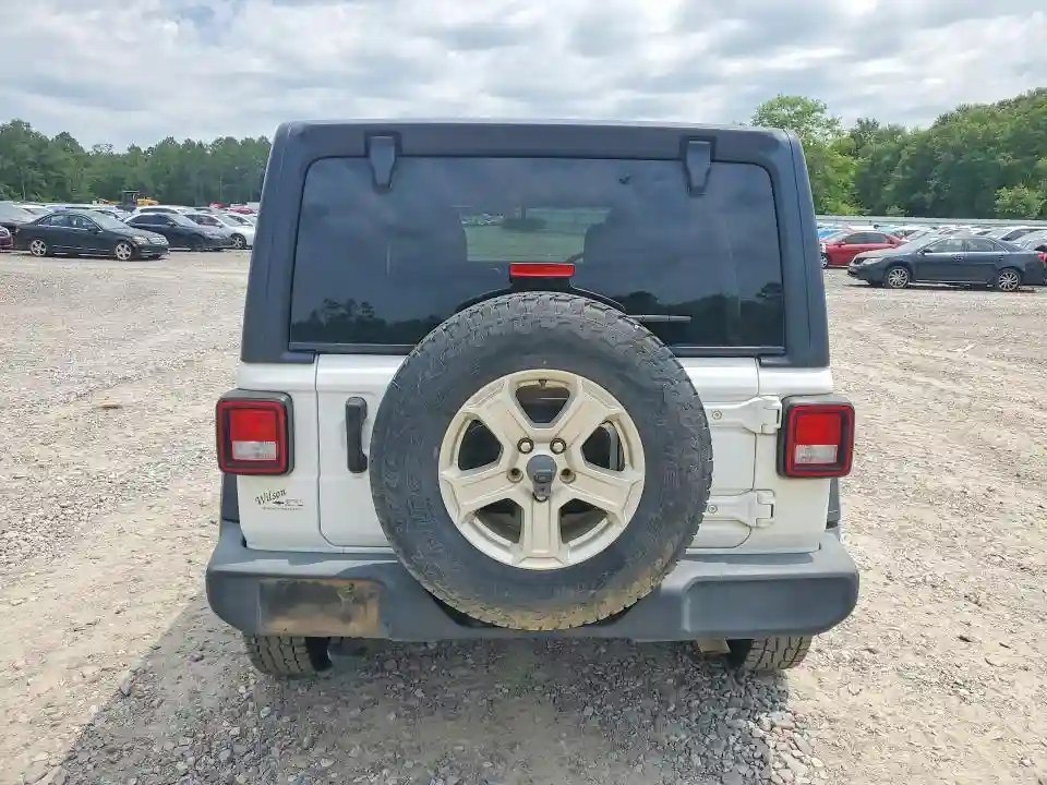 1C4HJXKN8MW672697 2021 JEEP WRANGLER-5