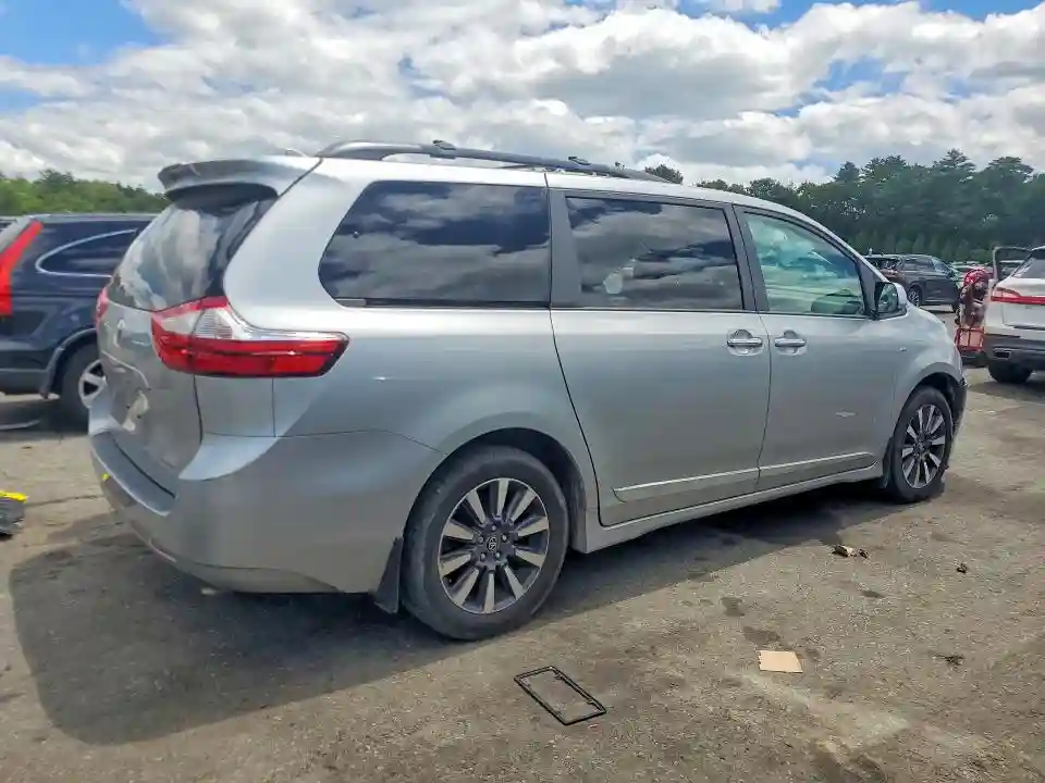 5TDDZ3DC6KS222541 2019 TOYOTA SIENNA-2
