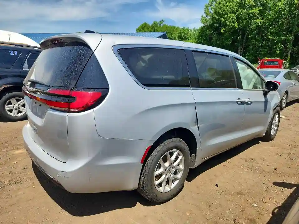2C4RC1BG5PR566654 2023 CHRYSLER PACIFICA-2