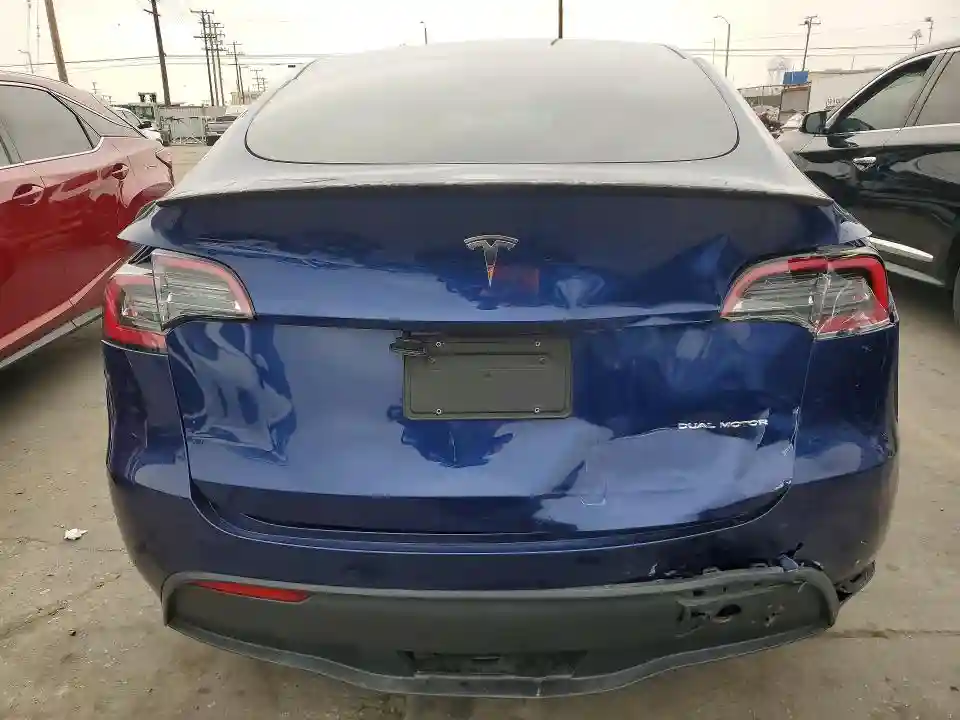 7SAYGDEEXNF429524 2022 TESLA MODEL Y-5
