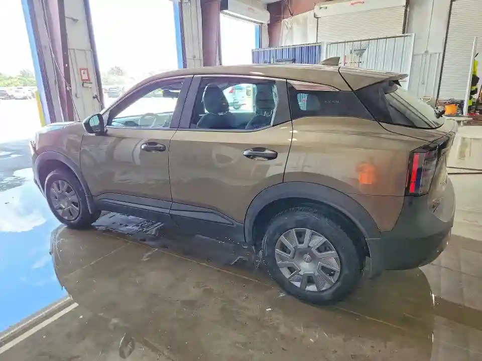 3N8AP6BA0SL318705 2025 NISSAN KICKS-1