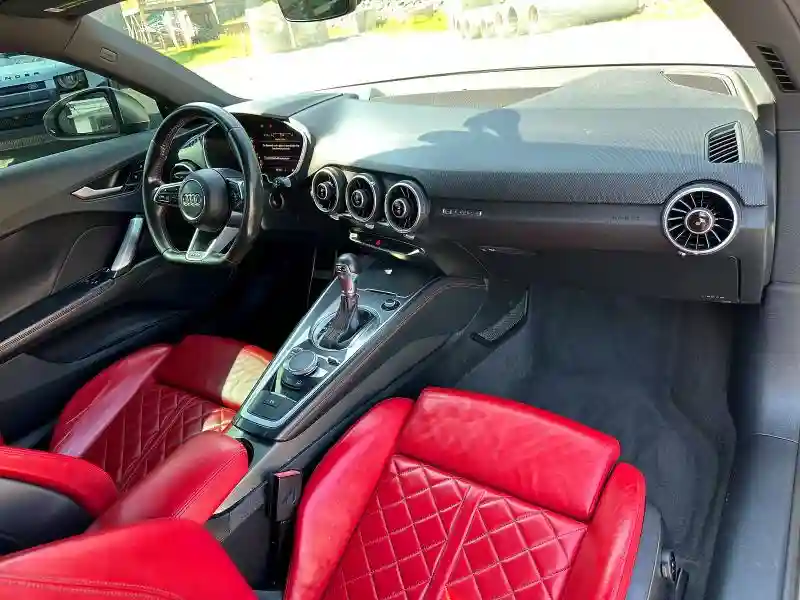 TRUC1AFV0G1019600 2016 AUDI TTS-5