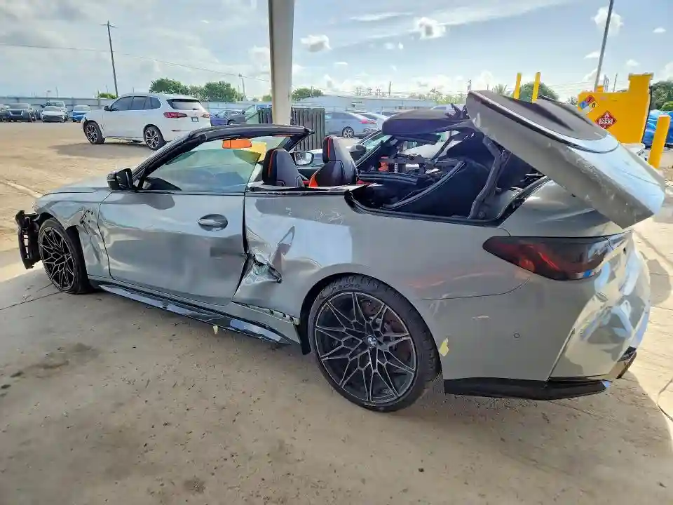 WBS33BA01NCJ47540 2022 BMW M4-1