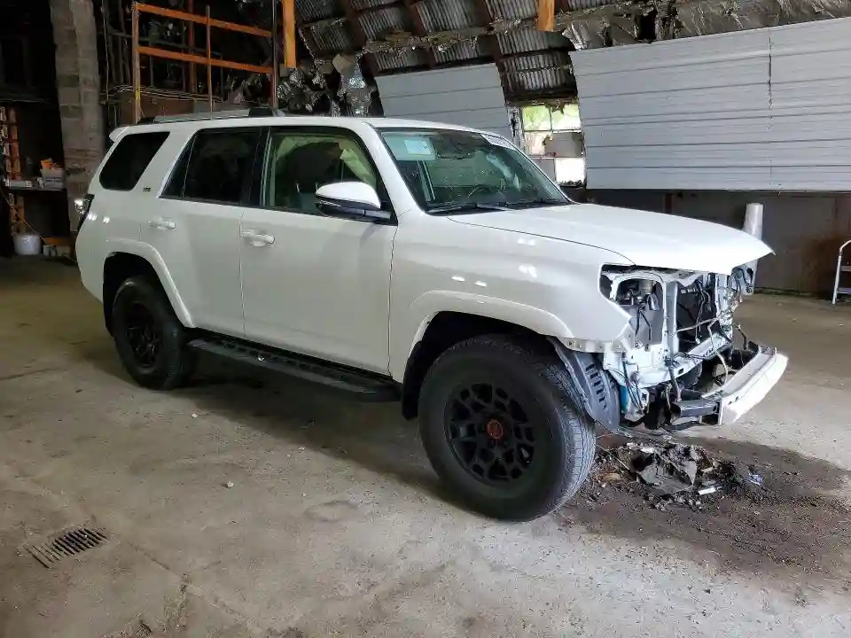 JTENU5JR8R6297495 2024 TOYOTA 4RUNNER-3