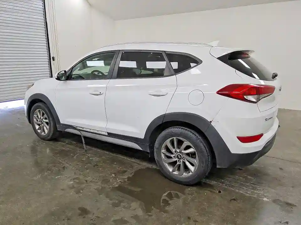 KM8J3CA42JU674865 2018 HYUNDAI TUCSON-1