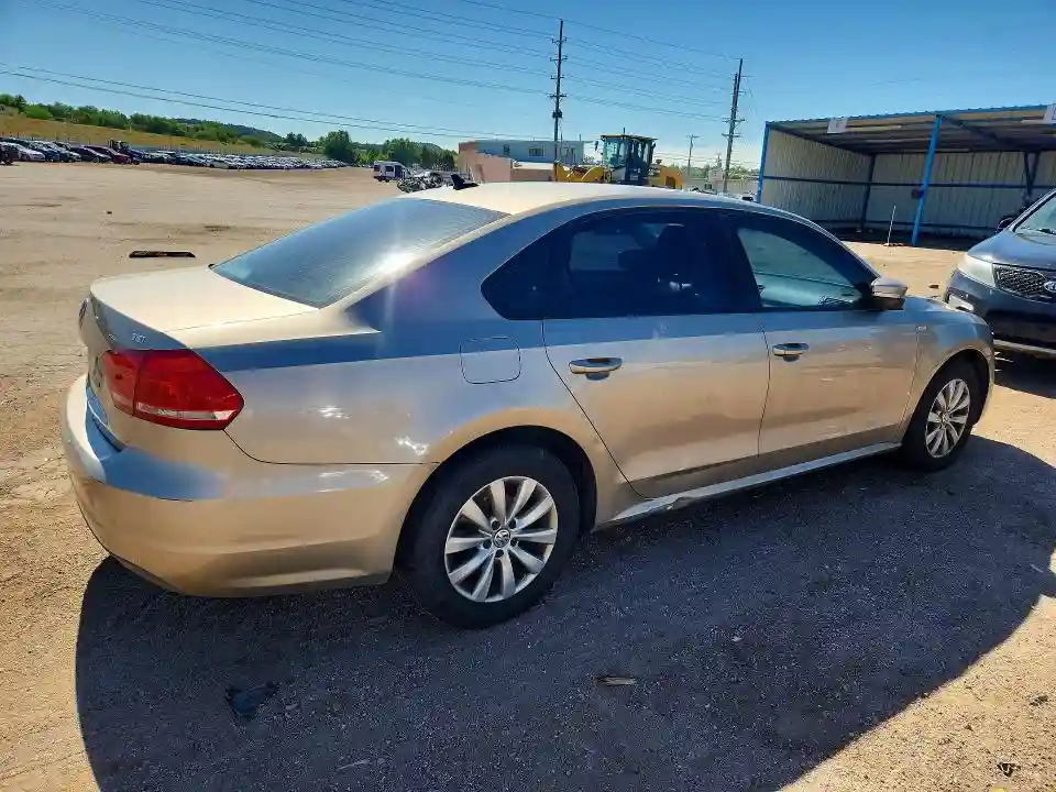 1VWAT7A35FC015448 2015 VOLKSWAGEN PASSAT-2