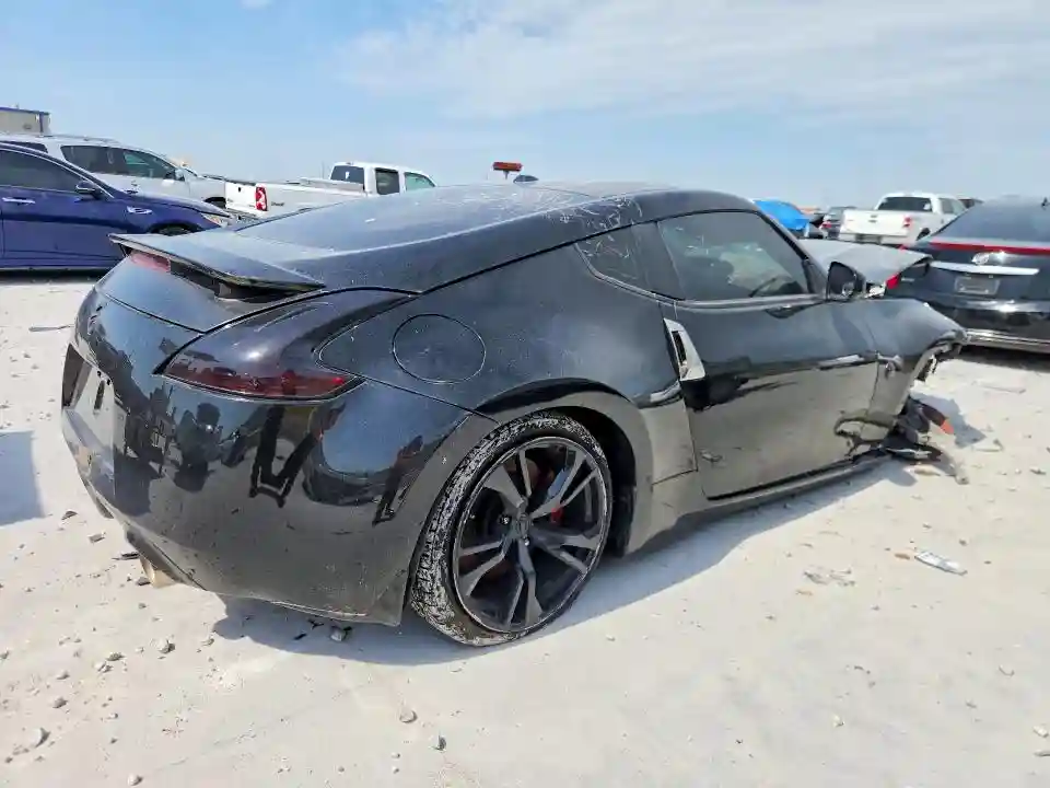 JN1AZ4EH5JM571528 2018 NISSAN 370Z-2