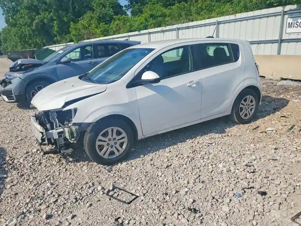1G1JG6SHXH4145467 2017 CHEVROLET SONIC-0