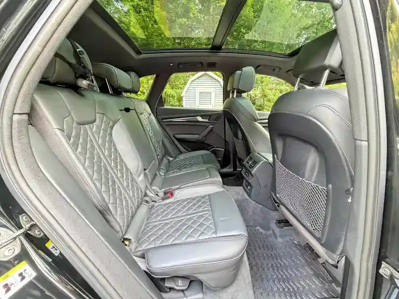 WA1B4AFY9M2015763 2021 AUDI SQ5-5
