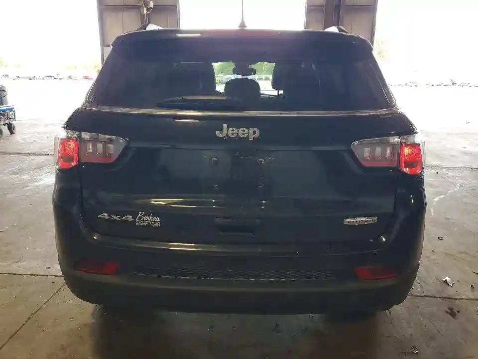 3C4NJDBB4NT121035 2022 JEEP COMPASS-5