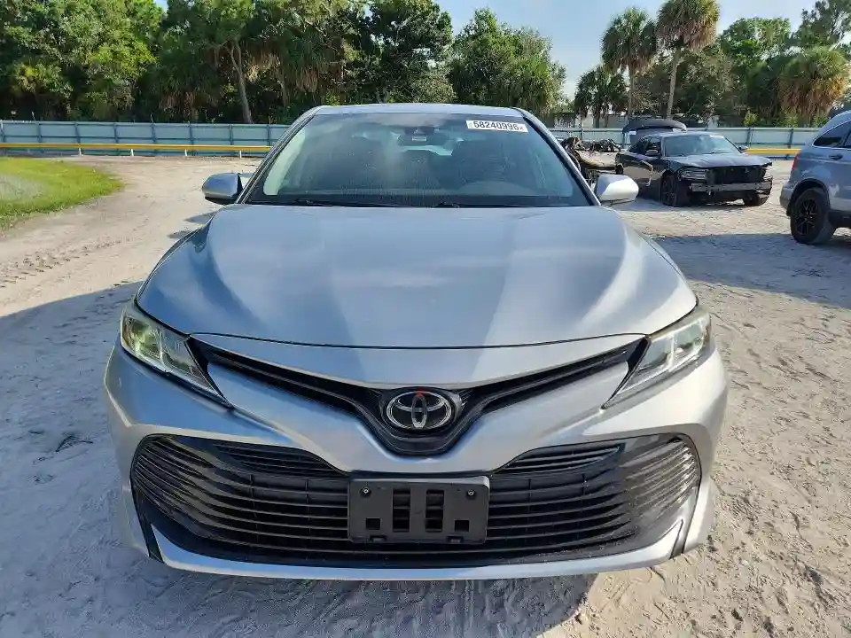 4T1B11HK1KU232566 2019 TOYOTA CAMRY-4