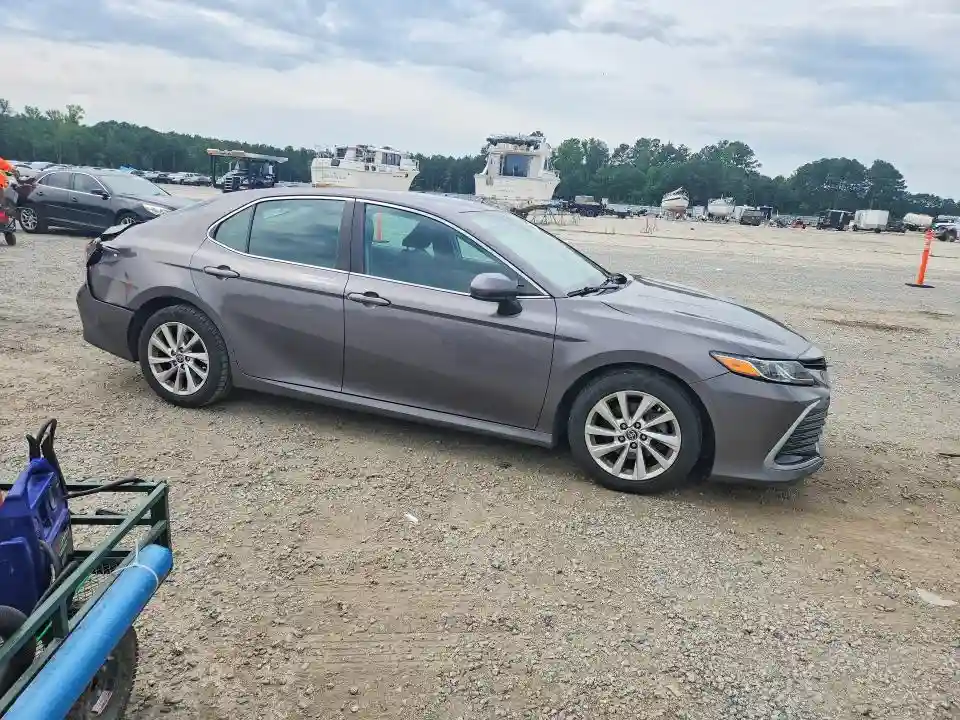 4T1C11AK4MU562364 2021 TOYOTA CAMRY-3