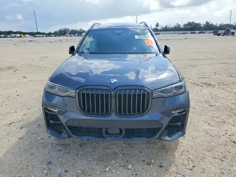 5UXCX6C07N9M11002 2022 BMW X7-4