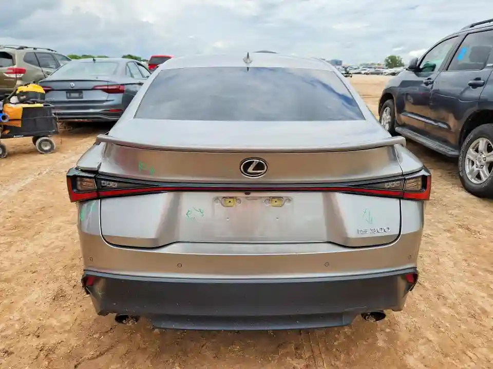 JTHDA1D27N5119866 2022 LEXUS IS-5