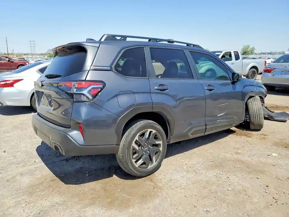 JF2SLDRC1SH457345 2025 SUBARU FORESTER-2