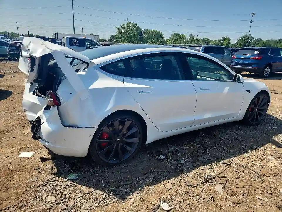 5YJ3E1EC3LF603246 2020 TESLA MODEL 3-2
