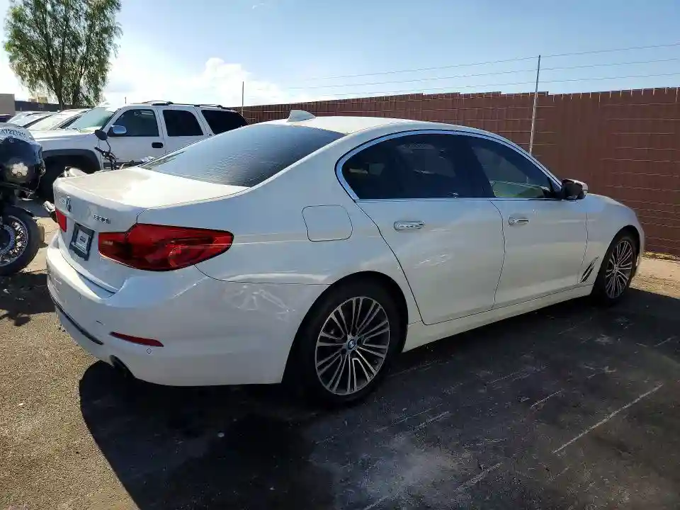 WBAJA5C59JWA36564 2018 BMW 5 SERIES-2