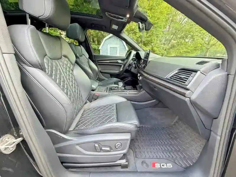 WA1B4AFY9M2015763 2021 AUDI SQ5-4