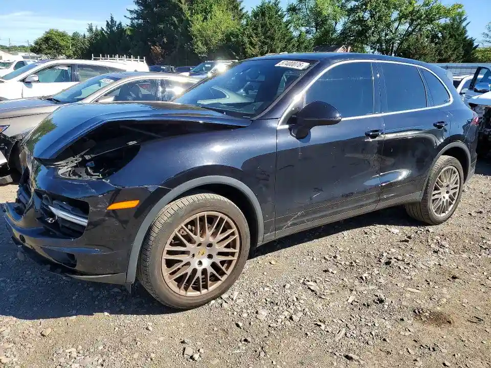 WP1AA2A2XJKA00931 2018 PORSCHE CAYENNE-0