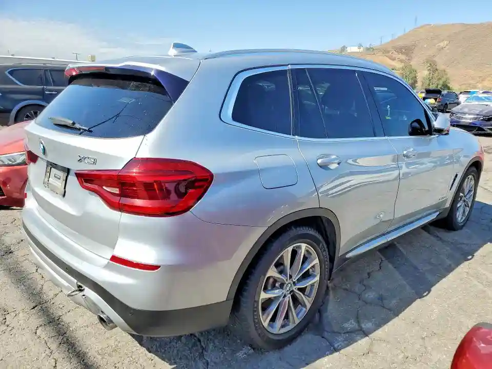 5UXTR9C57JLD64206 2018 BMW X3-2