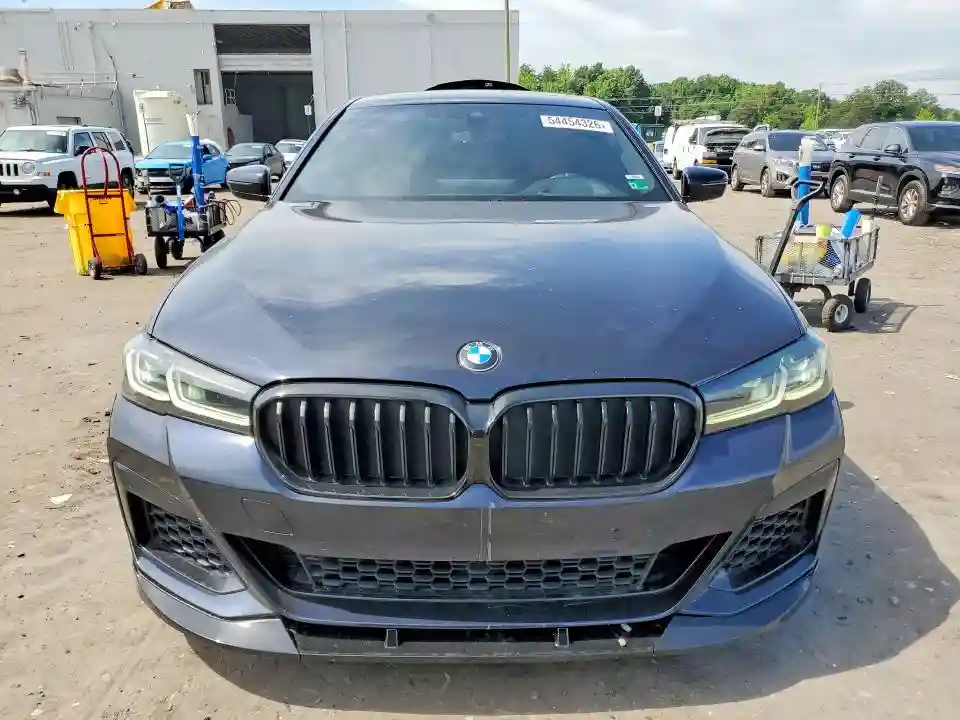 WBA53BJ09NWX46715 2022 BMW 5 SERIES-4