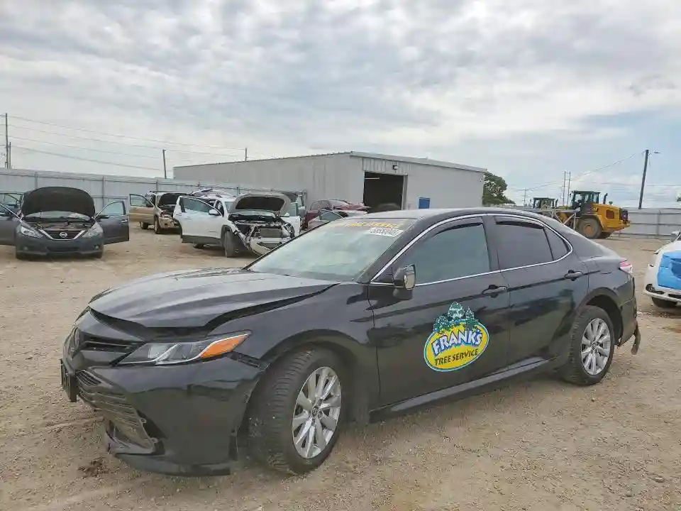 4T1B11HK7JU544325 2018 TOYOTA CAMRY-0