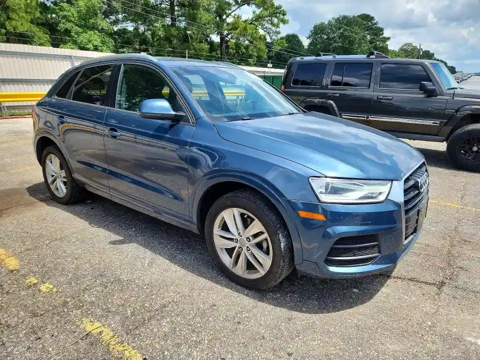 WA1BCCFS8HR008830 2017 AUDI Q3-3