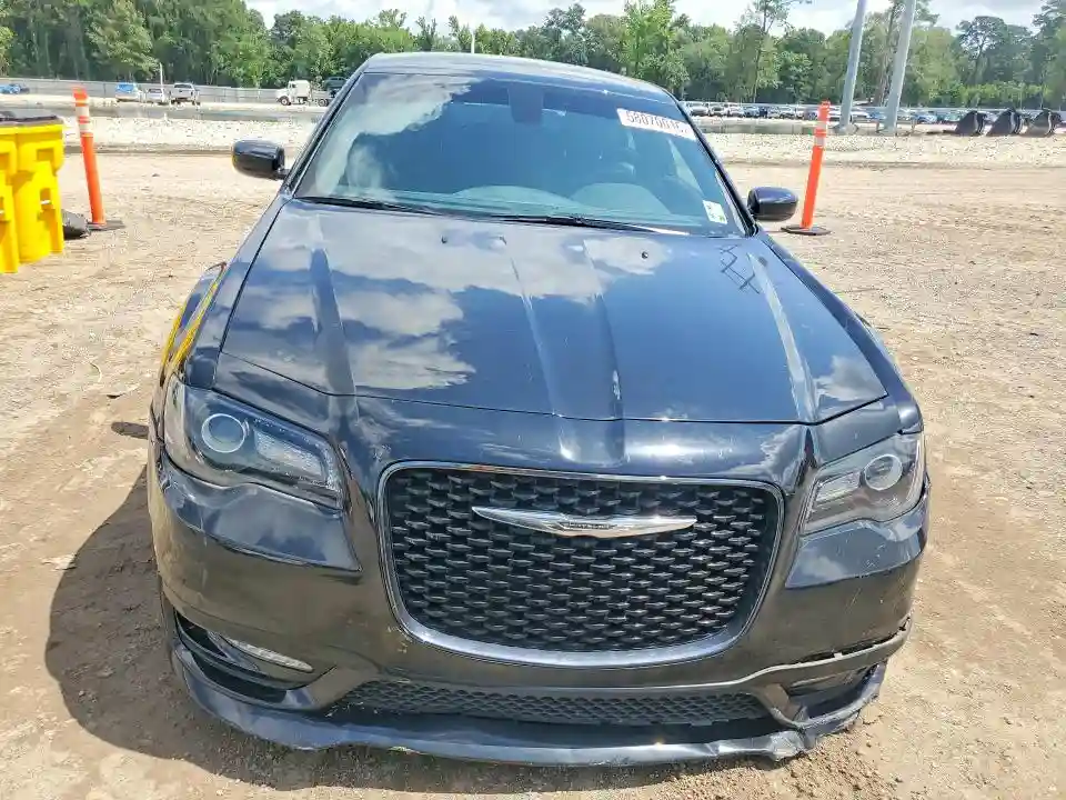 2C3CCABGXKH517197 2019 CHRYSLER 300-4