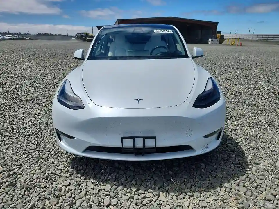 7SAYGAEE4PF683506 2023 TESLA MODEL Y-4