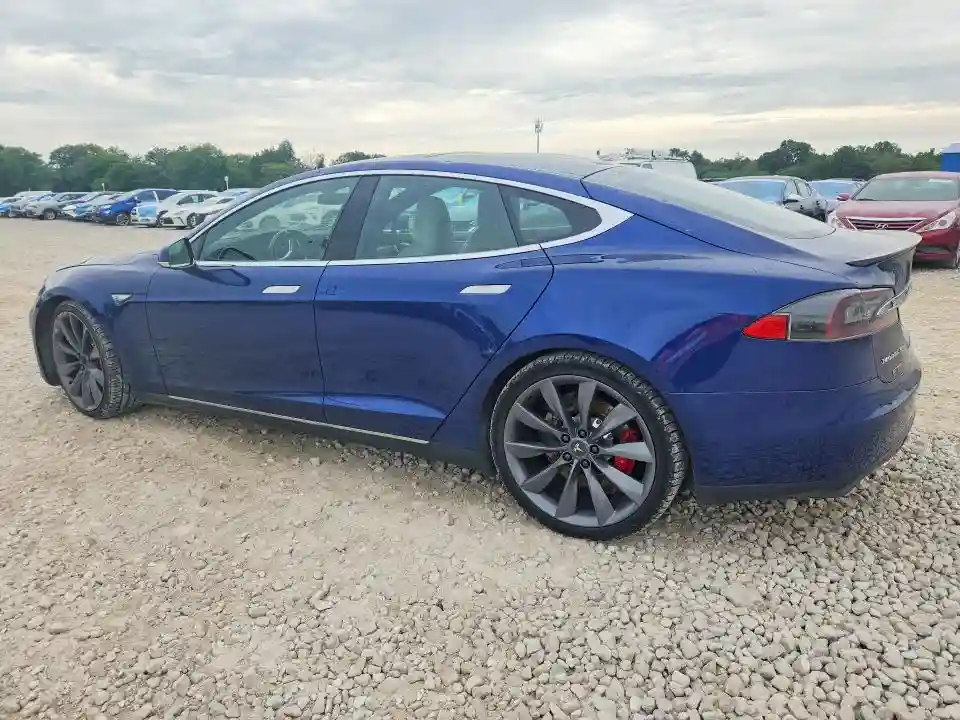 5YJSA1E40GF125499 2016 TESLA MODEL S-1