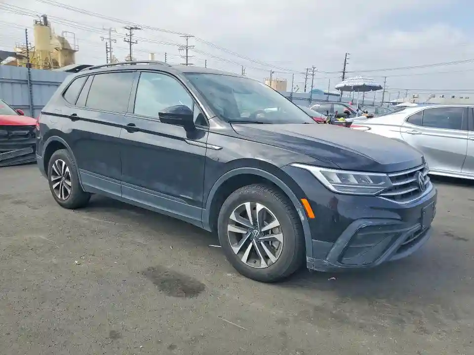 3VVRB7AX9PM032962 2023 VOLKSWAGEN TIGUAN-3