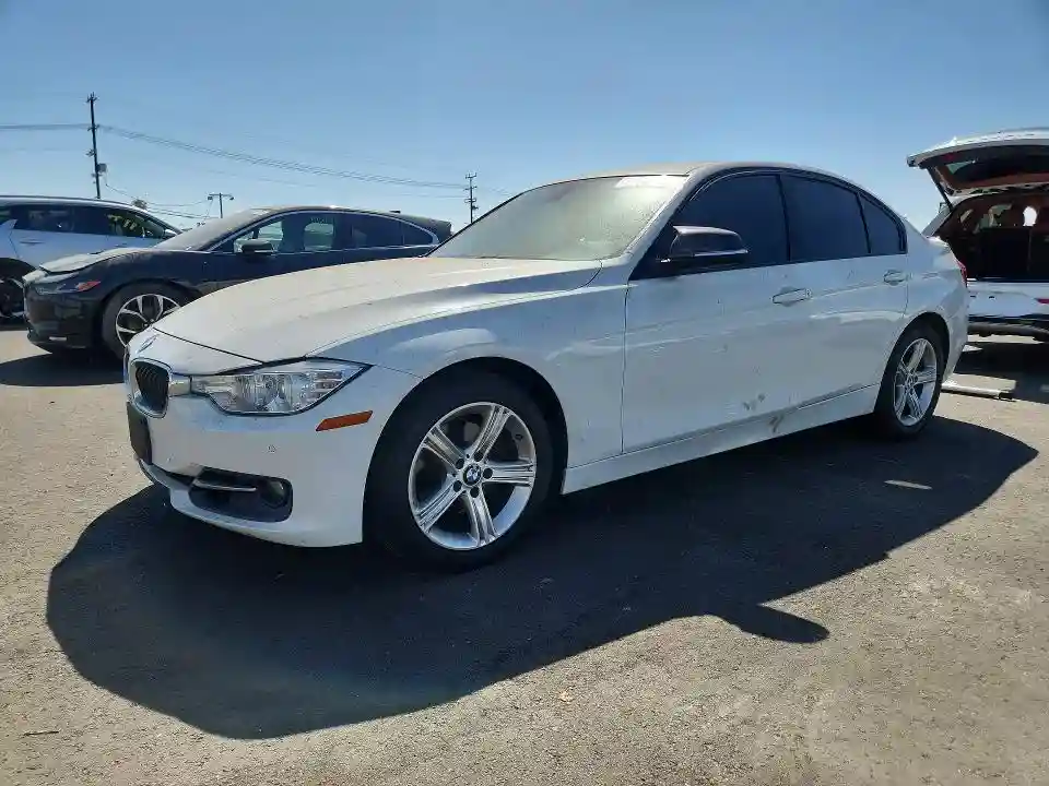 WBA3B1G55FNT03735 2015 BMW 3 SERIES-0