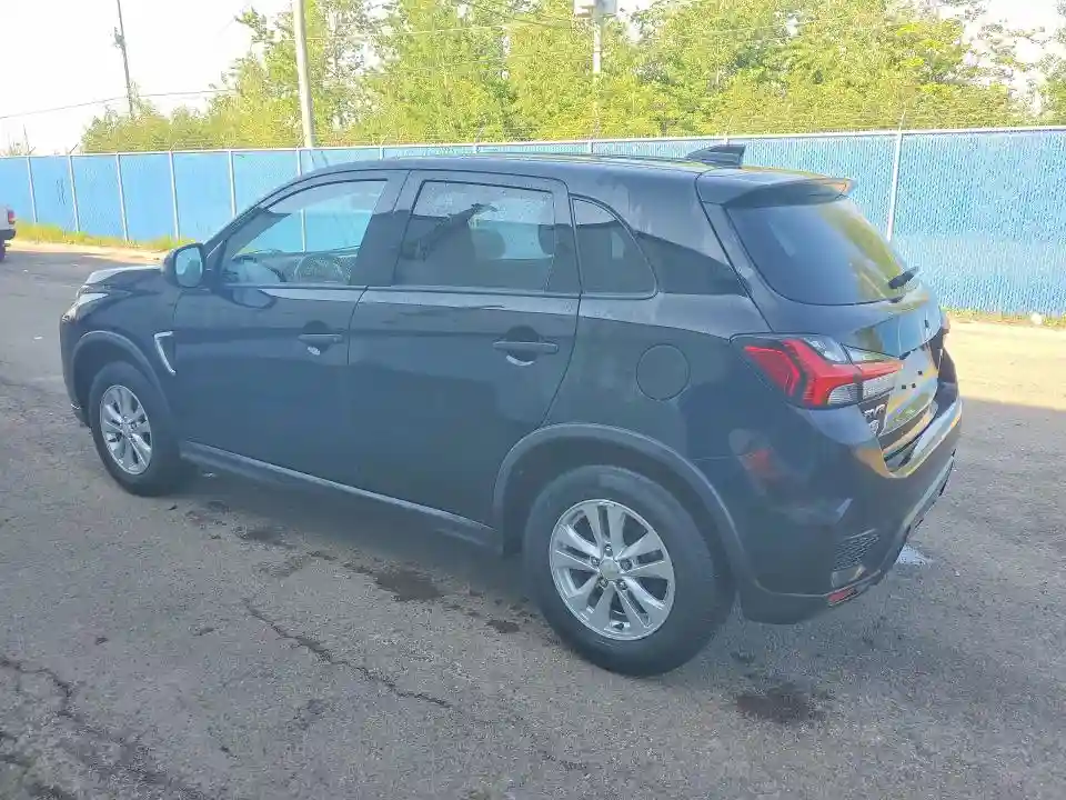 JA4AJVAW4PU604956 2023 MITSUBISHI OUTLANDER-1
