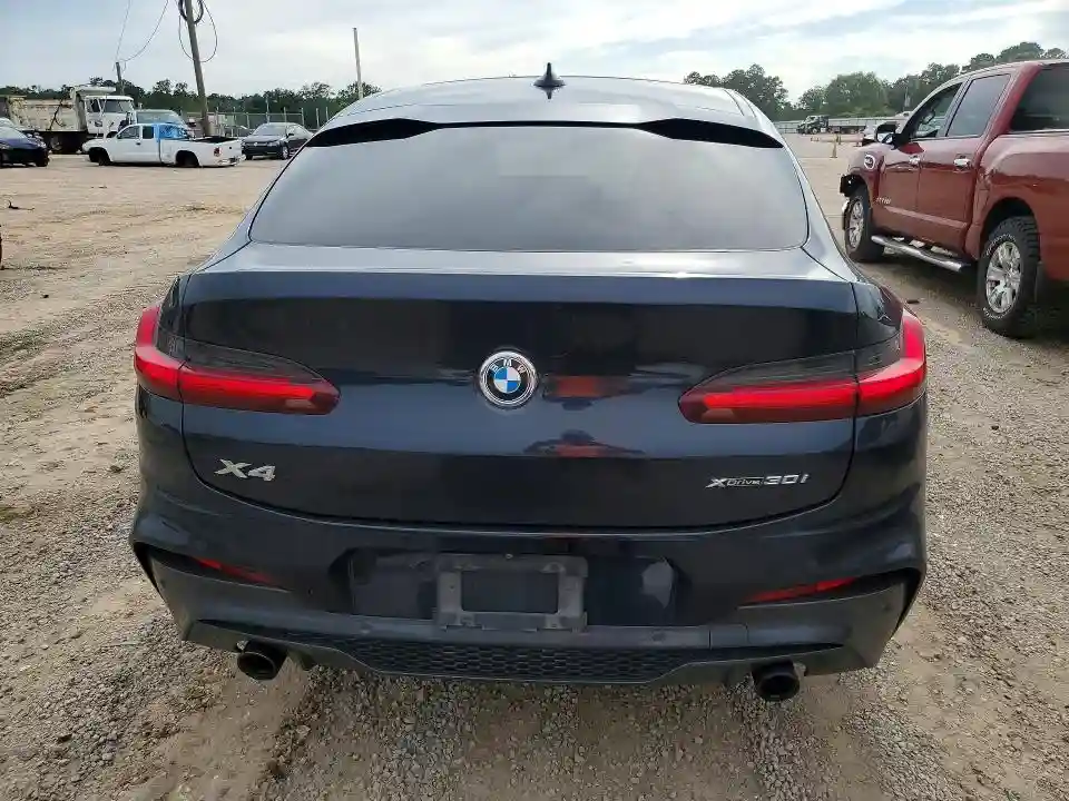 5UX2V1C01M9E46284 2021 BMW X4-5