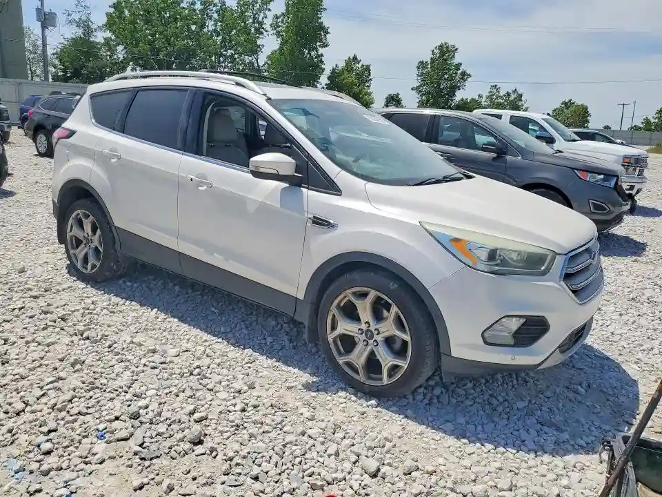 1FMCU0JD4HUD24328 2017 FORD ESCAPE-3