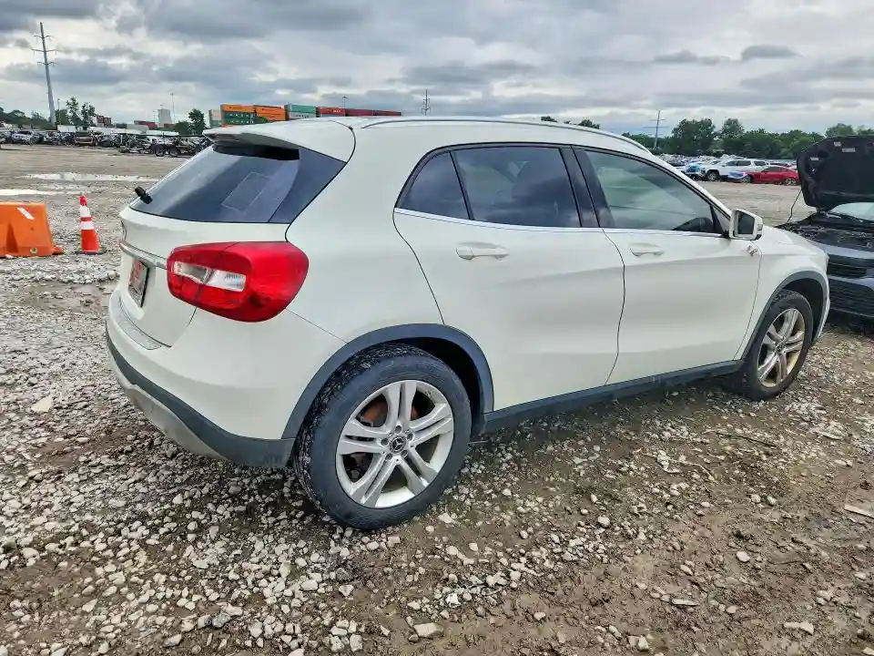 WDCTG4EB2JJ436493 2018 MERCEDES-BENZ GLA-CLASS-2