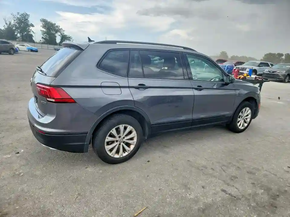 3VV0B7AX5LM148825 2020 VOLKSWAGEN TIGUAN-2